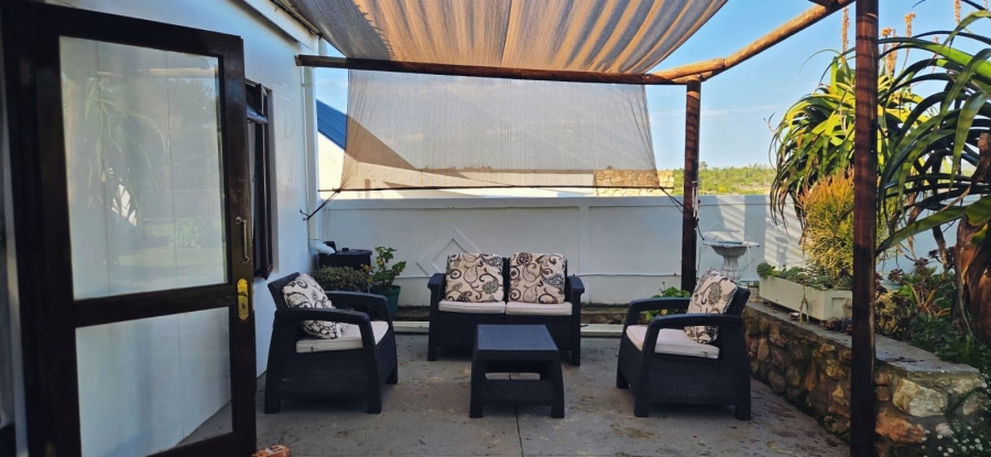 2 Bedroom Property for Sale in Stilbaai Oos Western Cape